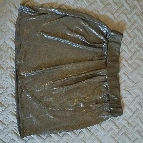 Metallic Mini Skirt - Picture 2 of 4